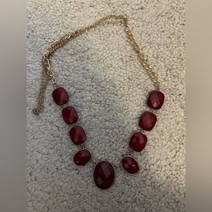 Burgundy statement necklace. GREAT condition